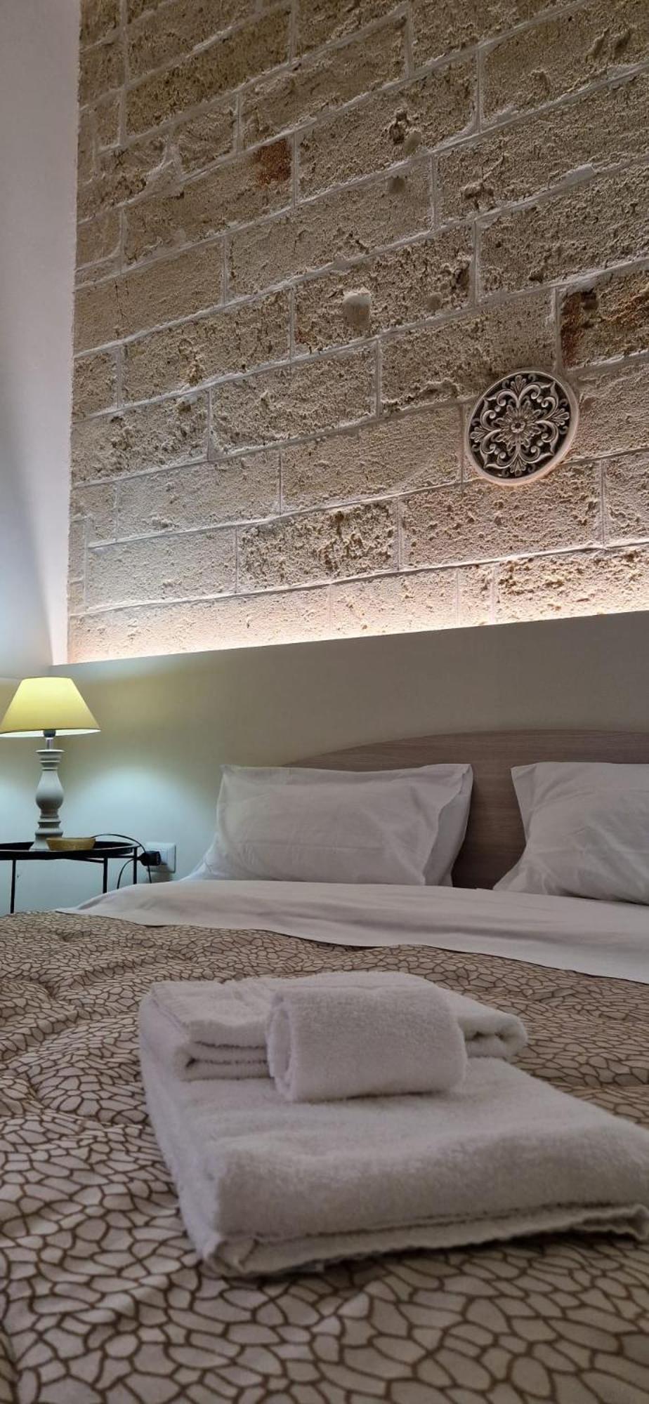Xenia Boutique Apartment Trepuzzi ภายนอก รูปภาพ